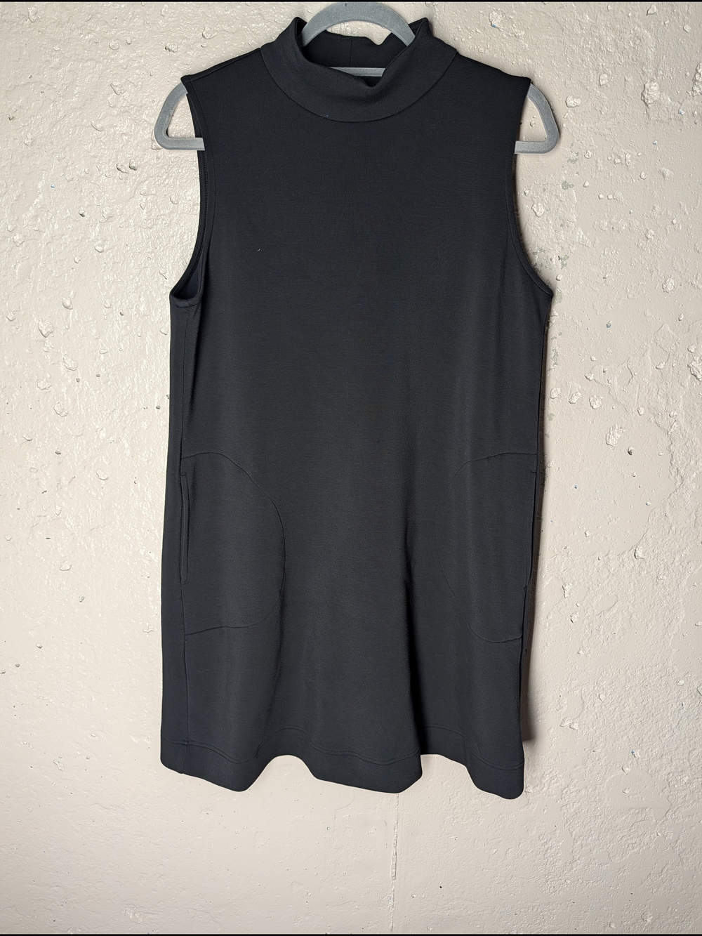 SPANX AirEssentials Black Mock Neck Pocket Dress Soft Travel Athleisure - Picture 2 of 6